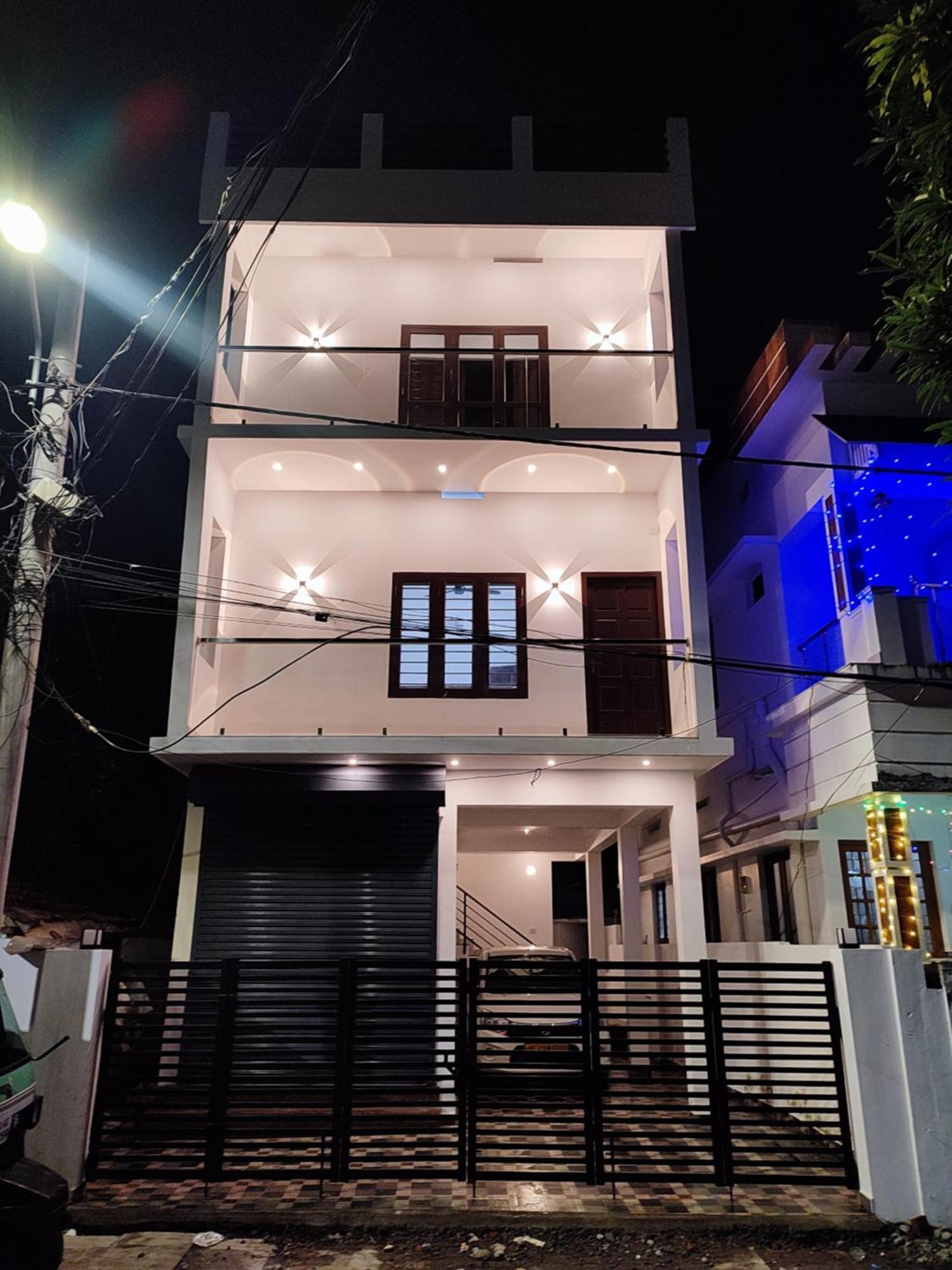 Alam Homestay Kochi Extérieur photo